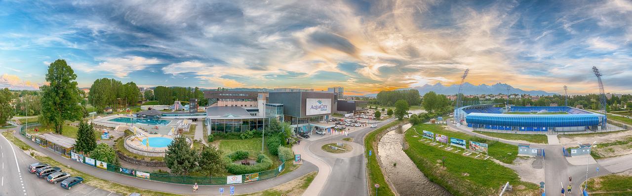 Hotel Aquacity Seasons Poprad Bagian luar foto
